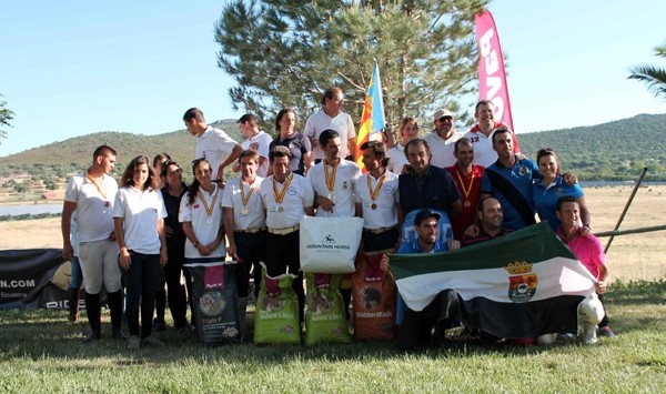 Pau Dorca Campeón de España absoluto de TREC 2014 y el equipo Navarro medalla de bronce